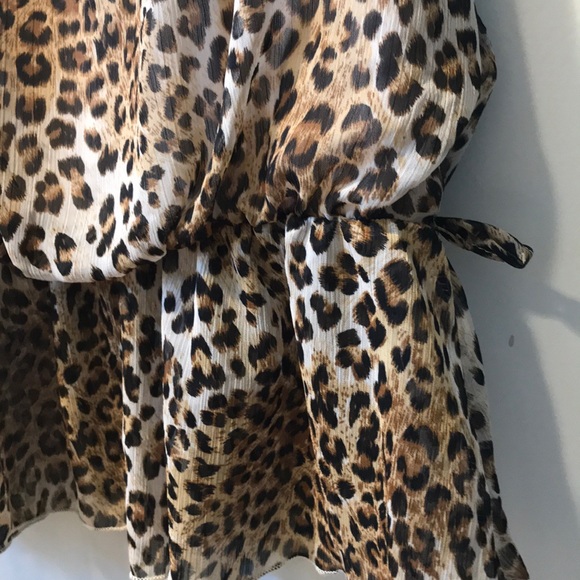Leopard Rouched Blouse C2 - Picture 3 of 4